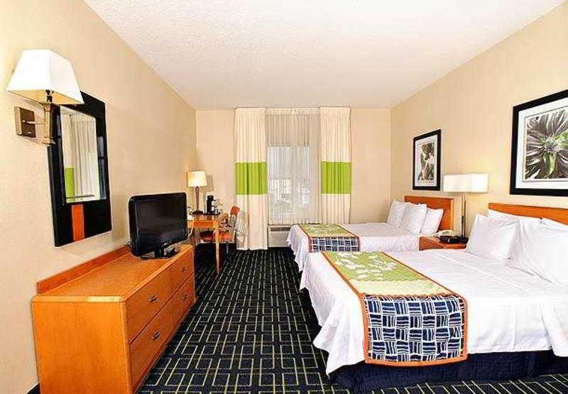 Comfort Inn & Suites Akron South Quarto foto